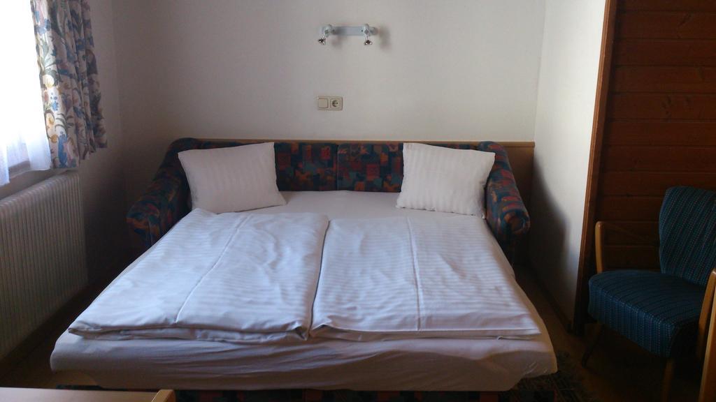 Gasthof Jagawirt - Gastehaus Alpina Hotel Sankt Jakob in Defereggen Room photo
